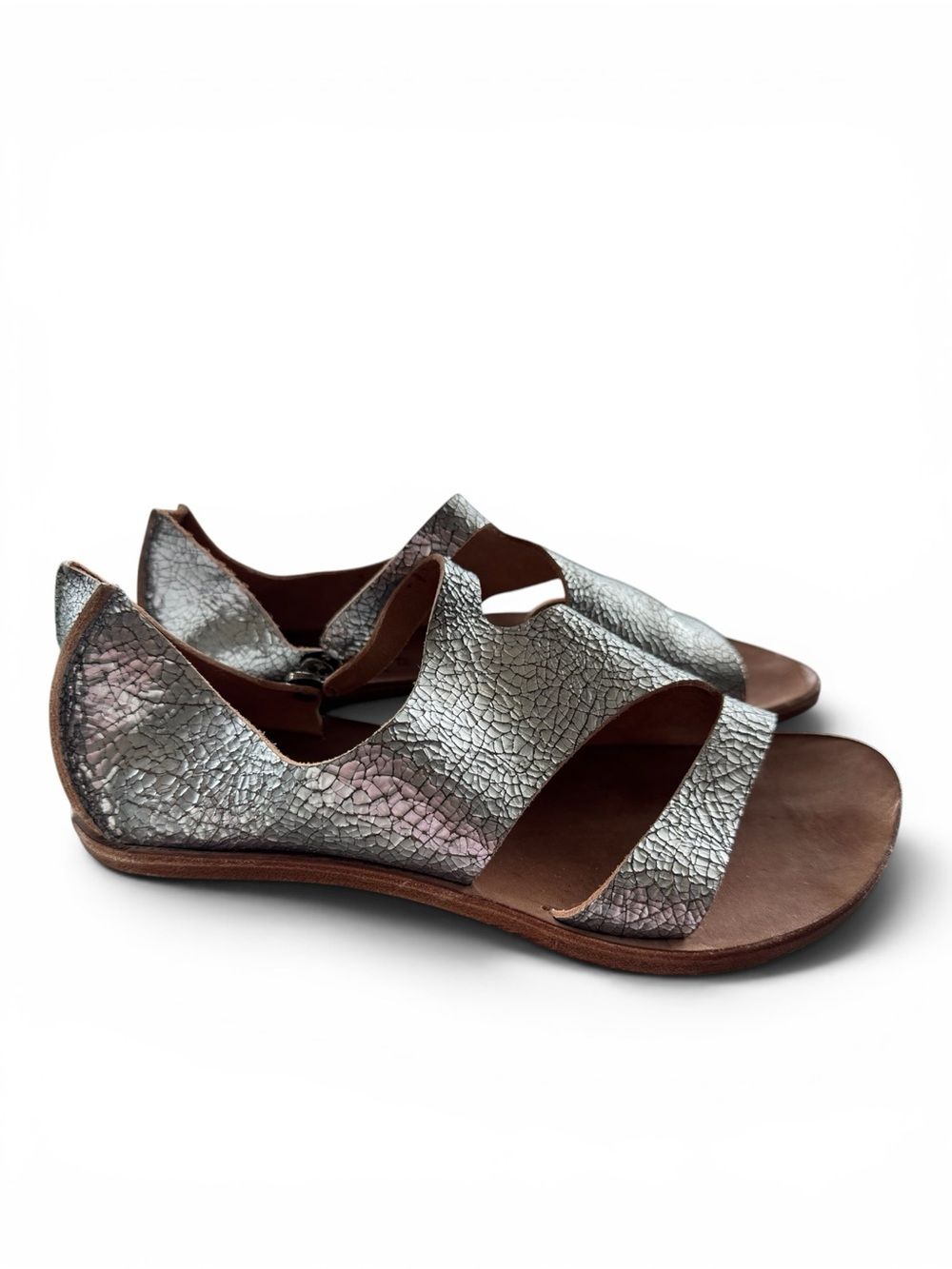 Cydwoq Crackled Silver Lockdown Sandal 37 (Us Size 6.5) Usa Made